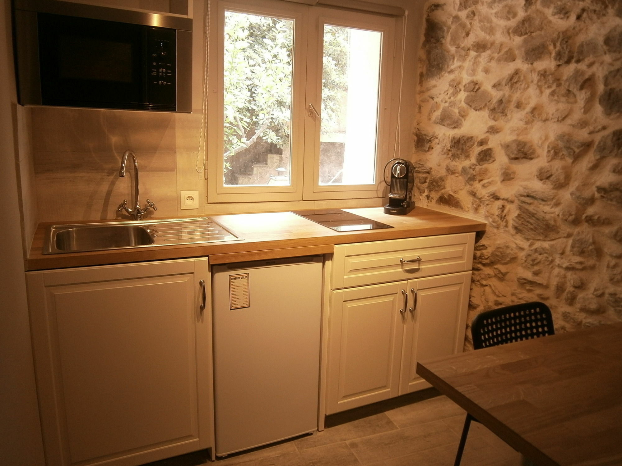 Studio Suquet Saint Antoine Cannes Bagian luar foto